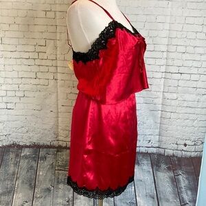 Victoria’s NWT Secret Silk Red Black Lace Cami Wrap Skirt 90s Vintage Gold Label